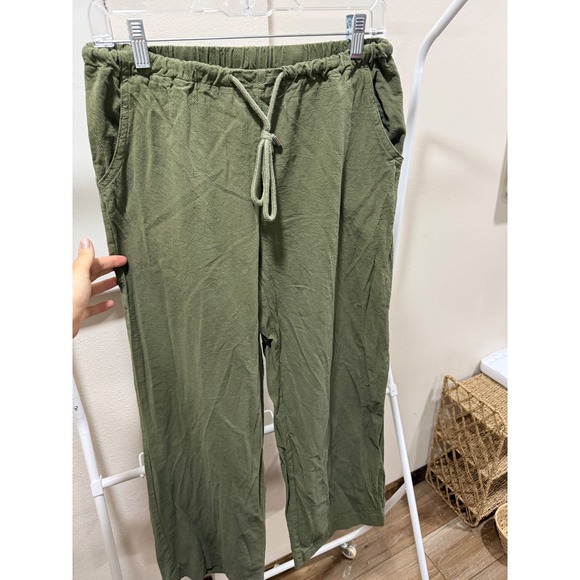 SHEIN Pants - Womens Minimalist‎ Coastal Casual Boho Olive Green Textured Pants Size Medium